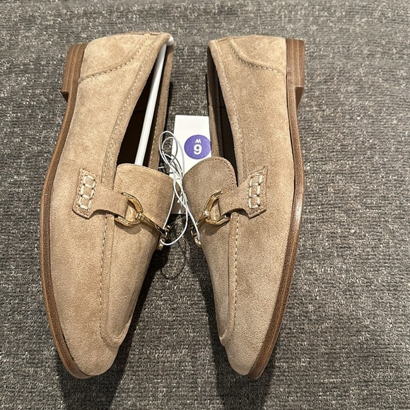 NWT Women's Laurel Loafer Flats - A New Day T™
Light Taupe 6W - Picture 3 of 6